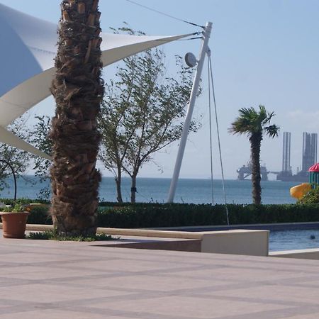 The Crescent Beach Hotel Баку Экстерьер фото