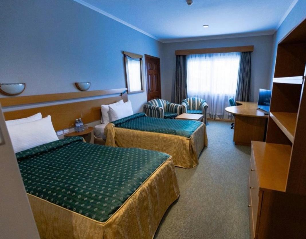 The Crescent Beach Hotel Баку Экстерьер фото