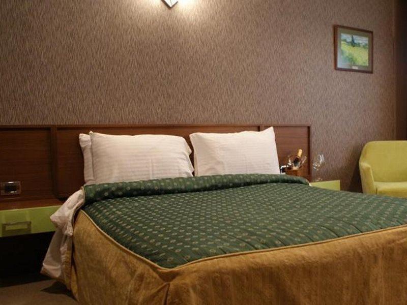 The Crescent Beach Hotel Баку Экстерьер фото