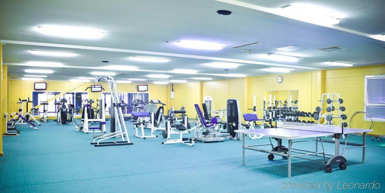 The Crescent Beach Hotel Баку Экстерьер фото