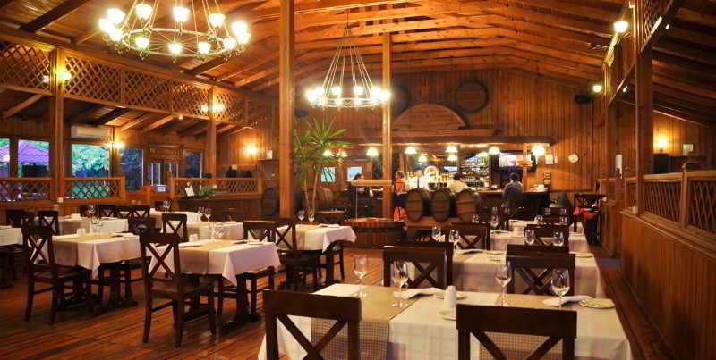 The Crescent Beach Hotel Баку Экстерьер фото